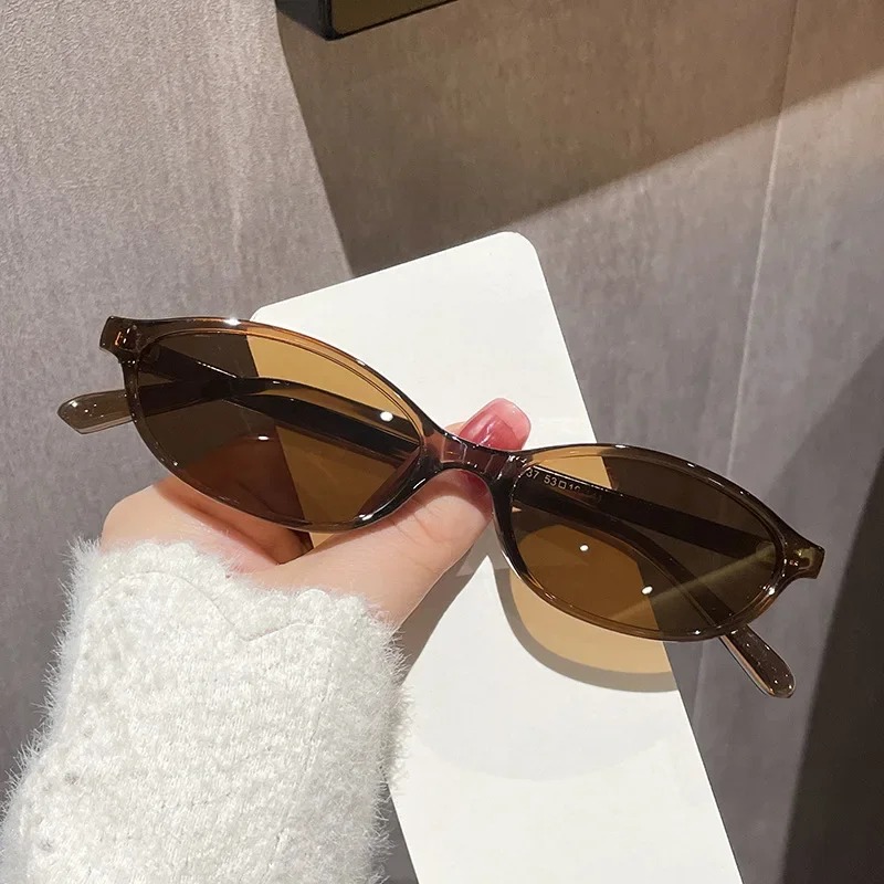 ニューレトロセクシーキャットアイサングラス男女兼用ヴィンテー - Vintage Fashion Enthusiasts のレビューと価格