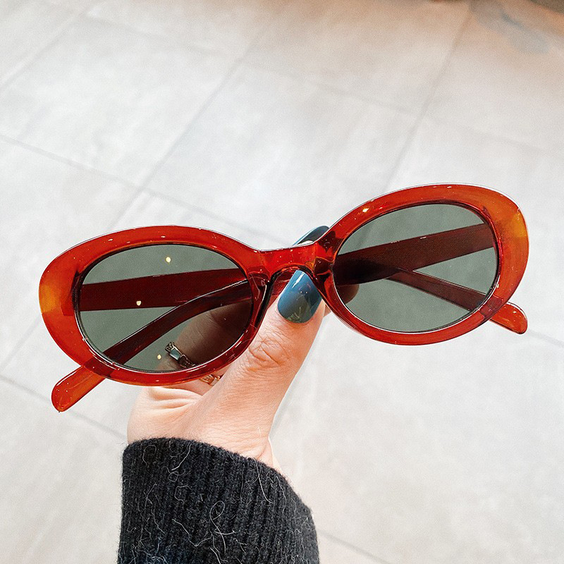 ヴィンテージ風小型オーバルサングラス 女性用 新ファッション - Vintage Outdoor Fashion のレビューと価格